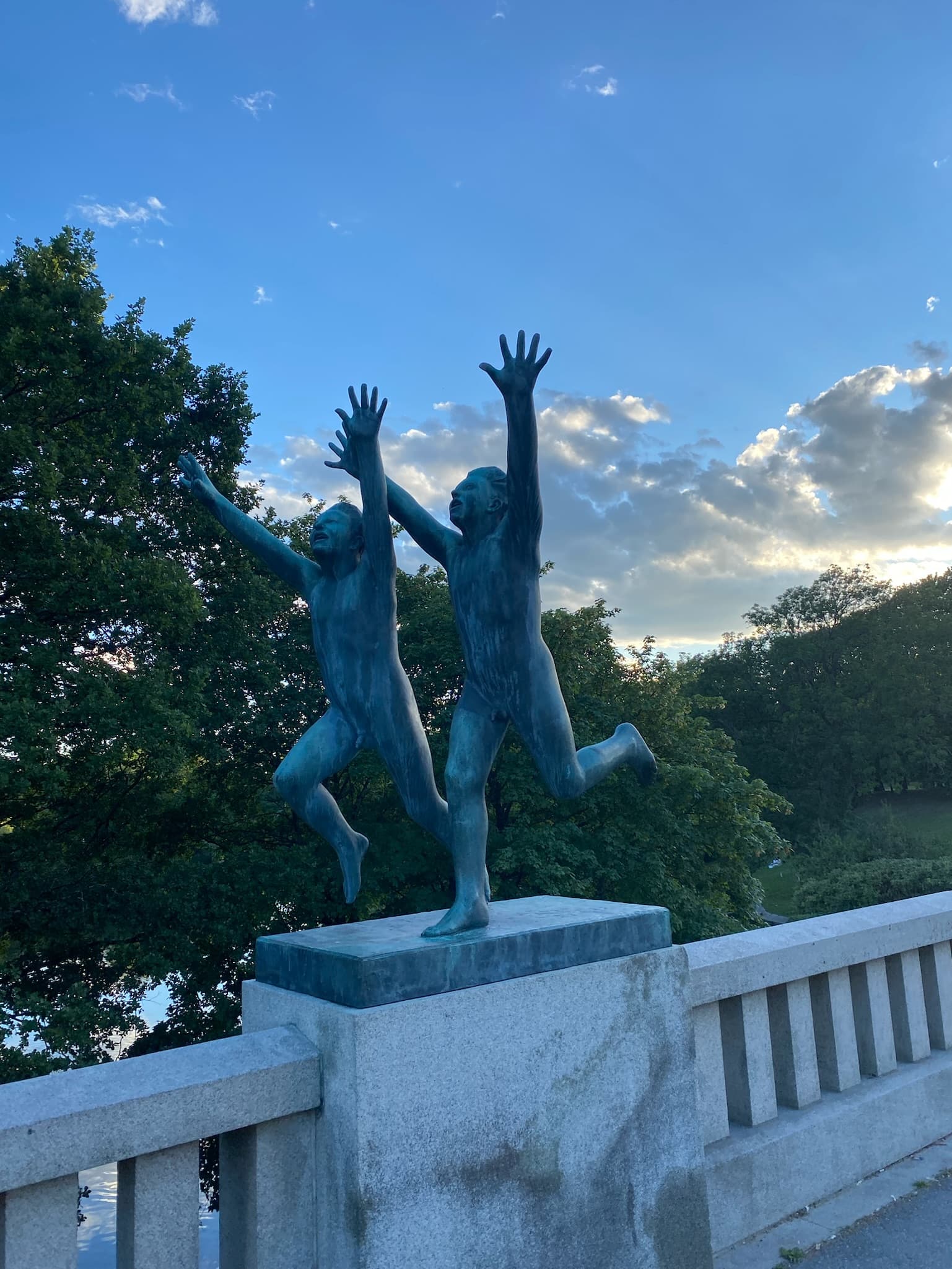 ヴィーゲラン公園の彫刻